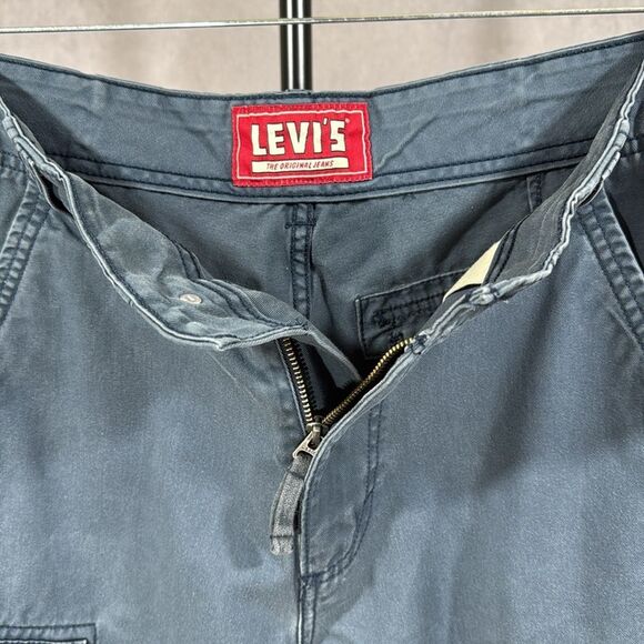 Levi’s Cargo Shorts - Picture 3 of 7